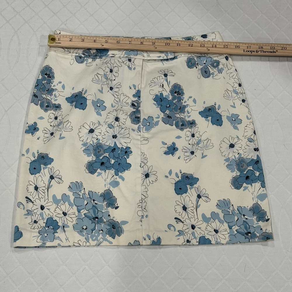 Women’s Dalia Sport Blue And White Floral Skirt Size 6 - Picture 3 of 7